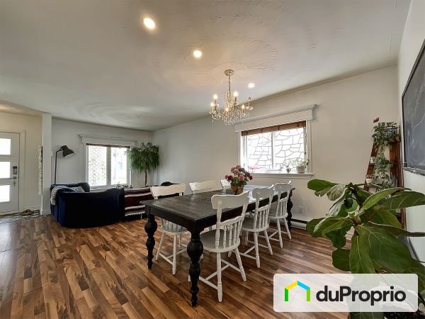 Family Room - 23 rue des Açores, Gatineau (Hull) for sale