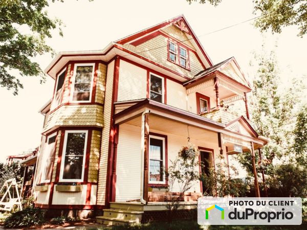 4805, rue Foster, Waterloo à vendre