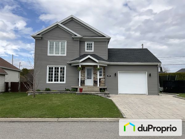 831 rue Frenette, Donnacona for sale