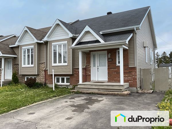 262 rue Valérie, St-Lin-Laurentides for sale