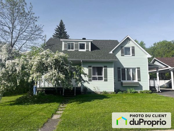 674-676, rue Sainte-Marie, Thetford Mines for sale