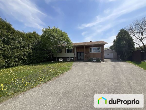 6 rue Émard, Vaudreuil-Dorion for sale