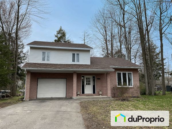 2108 rue Pilon, St-Lazare for sale