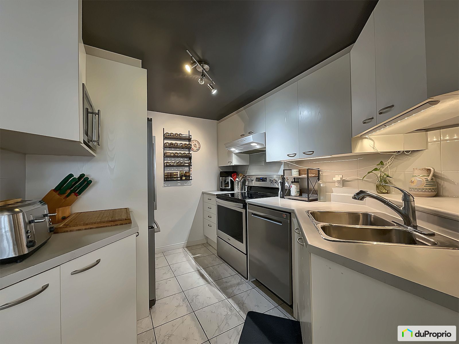 202 2805 Avenue Sasseville — photo 3