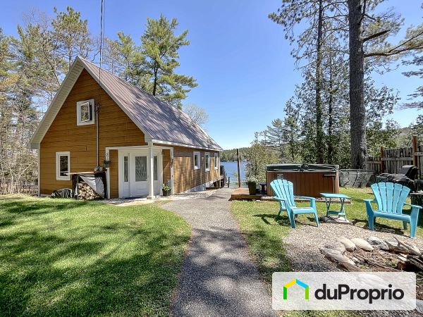 15 chemin Brennan, Gracefield for sale