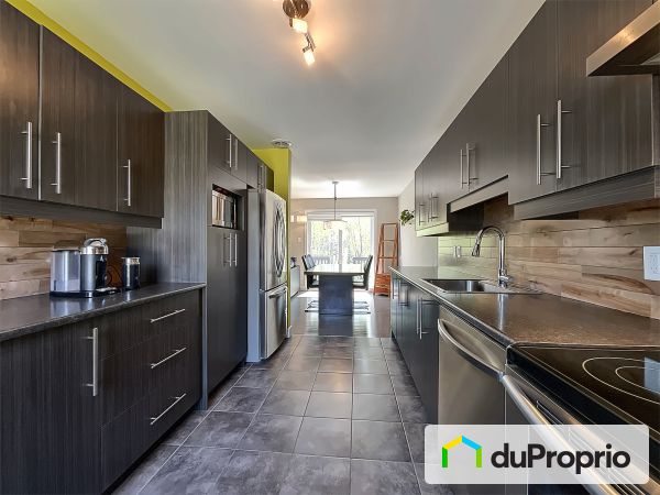 Kitchen - 75 rue Milot, Beaupré for sale