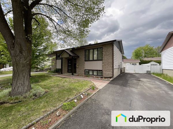 67, rue Malard, Ste-Rose à vendre
