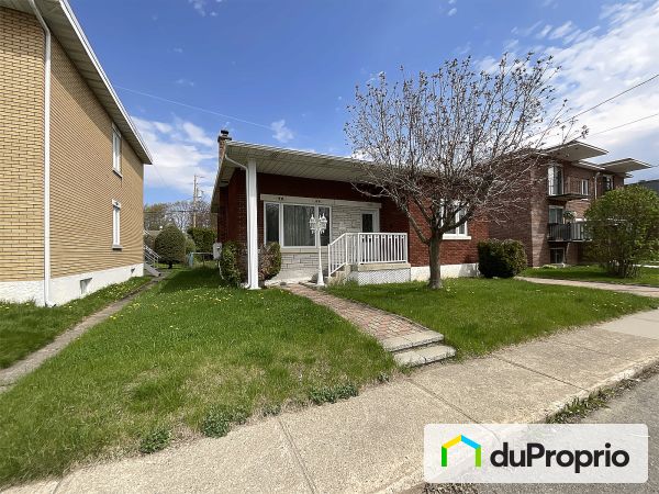 421, rue Aubry, St-Jérôme (St-Jérôme) à vendre