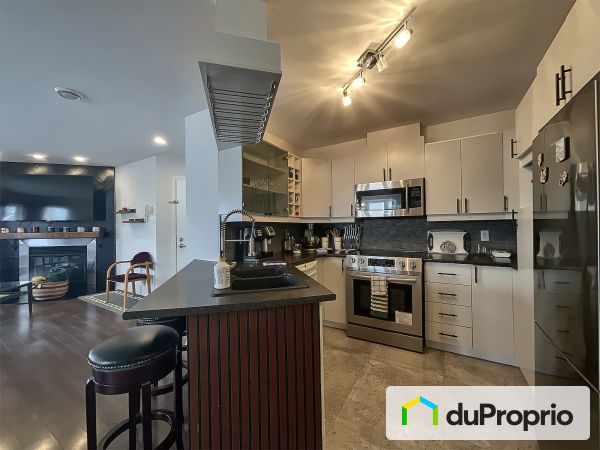 Kitchen - 108-104 Croissant Richelieu, Chateauguay for sale