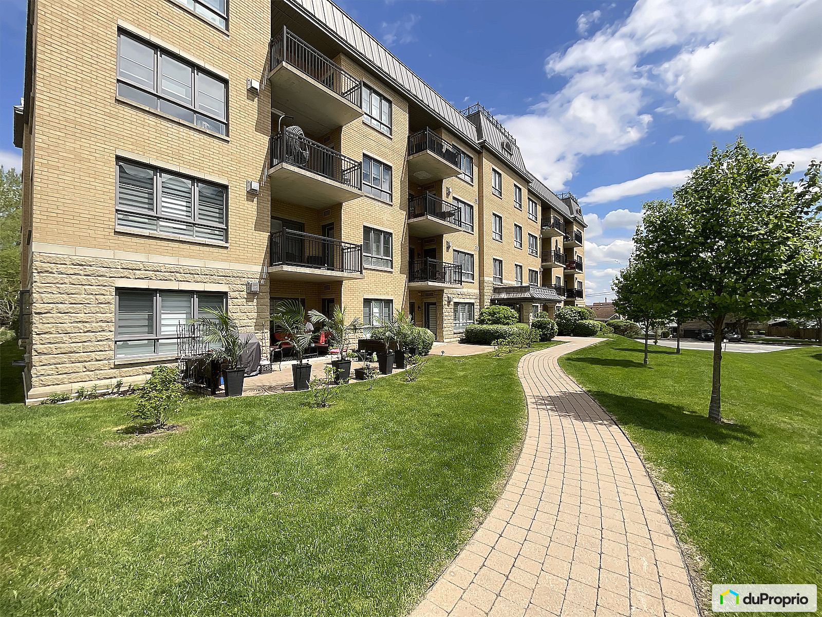 407 249 Boulevard Des Cepages — photo 3