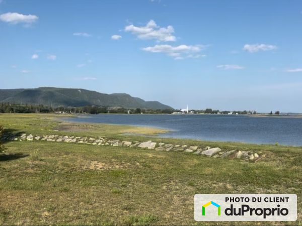 114 rue Louis-L&#39;Italien, Carleton-sur-Mer (St-Omer) for sale