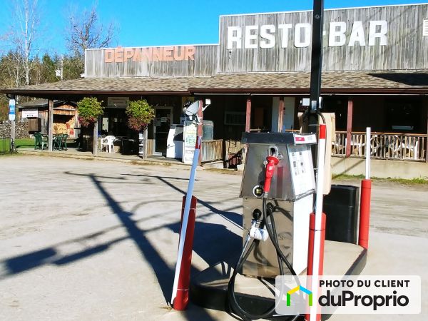 314, chemin de l&#39;Aéroport, La Macaza à vendre