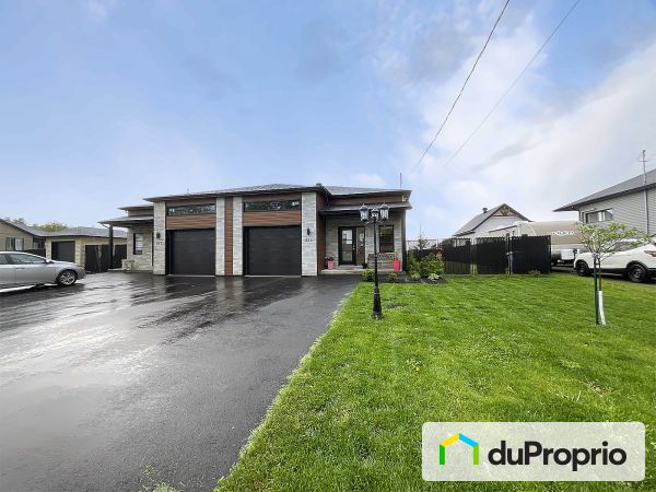 886 rue Jérémi-Bachand, Roxton Pond for sale