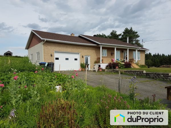 62 rue des Peupliers Ouest, Rivière-Bleue for sale