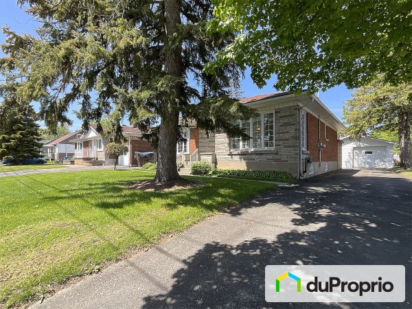 1740 rue Union, Ste-Catherine for sale