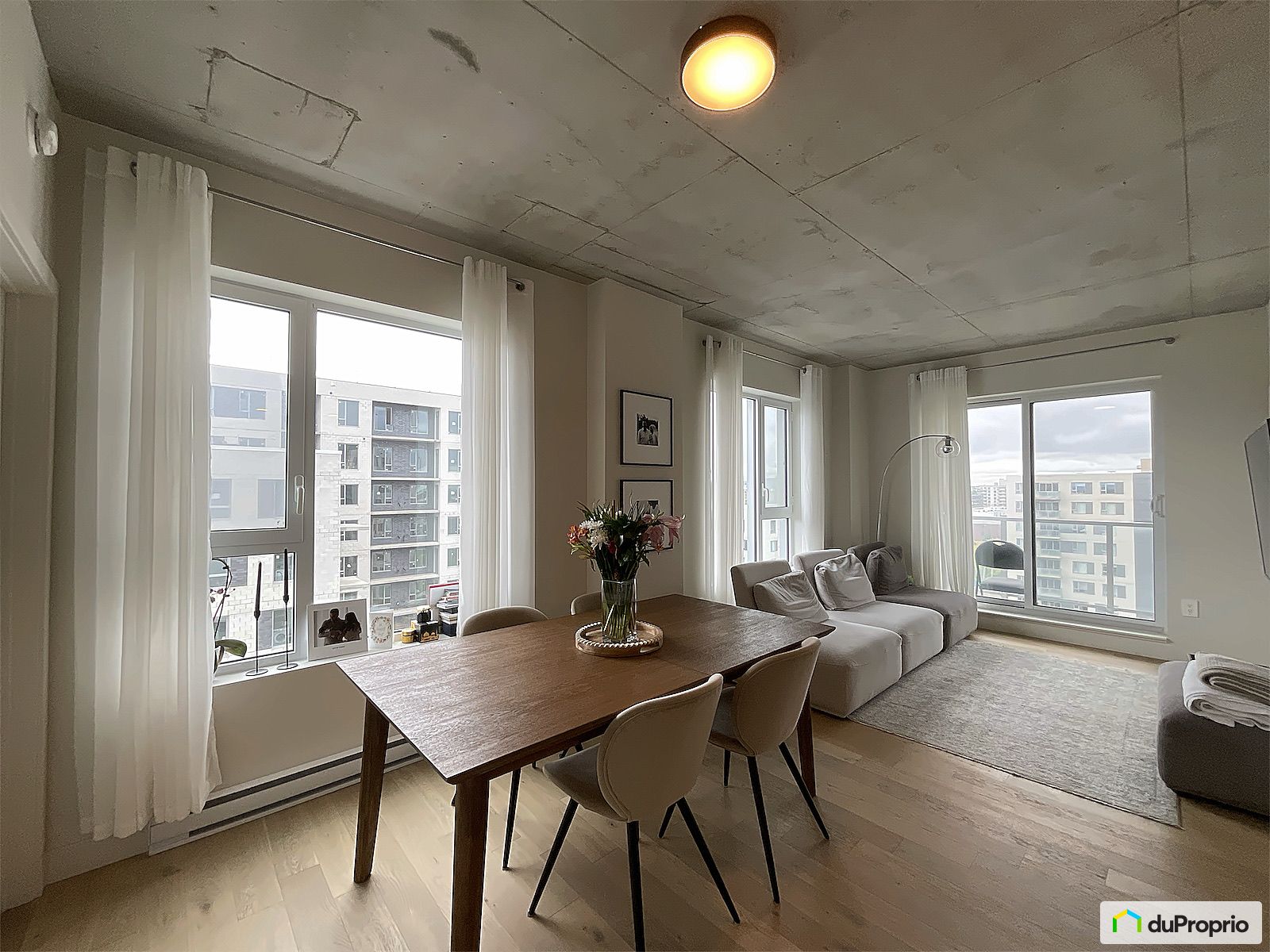 820 3000 Boulevard Thimens — photo 1