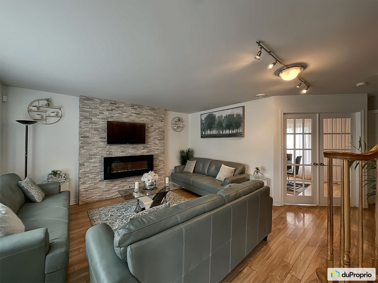 3259 Rue De La Sucrerie — photo 2
