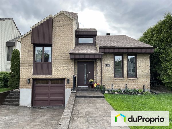 2090, rue Darveau, Chomedey à vendre