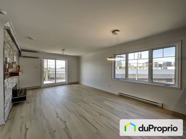 2932, rue Fregault, Chomedey à vendre