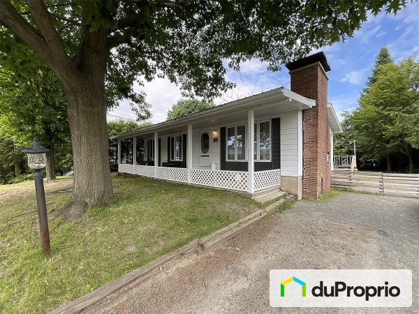 409 carré Charlevoix, Granby for sale