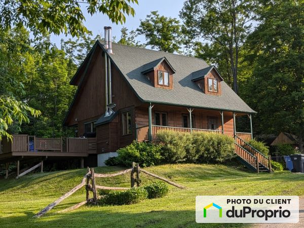 580 chemin de la Carrière, St-Hippolyte à vendre
