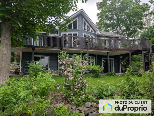 Summer Front - 1571 avenue du Lac Ouest, Roxton Pond for sale