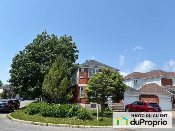 924 rue Henri-Massé, Longueuil (St-Hubert) à vendre