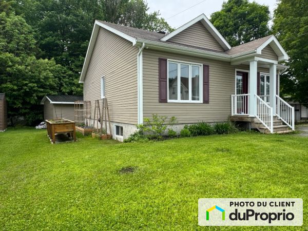 601 rue Principale, Ham-Nord for sale