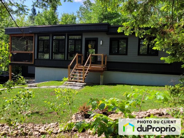 100, rue du Crépuscule, Ste-Marguerite-Du-Lac-Masson à vendre