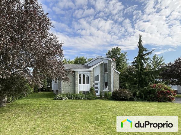 1028, rue Châteauneuf, St-Jean-sur-Richelieu (L&#39;Acadie) à vendre