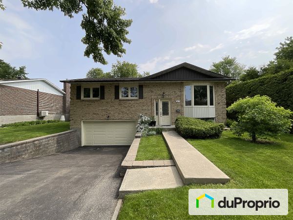 45, rue Robert, L&#39;île-Bizard / Sainte-Geneviève à vendre