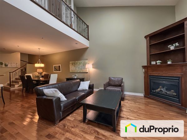 Apartment Living Room - 102-130 boulevard de Bromont, Bromont for sale