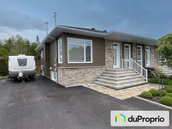 737, avenue de la Constellation, Alma à vendre