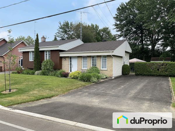 521 rue Mayrand, St-Félix-De-Valois for sale