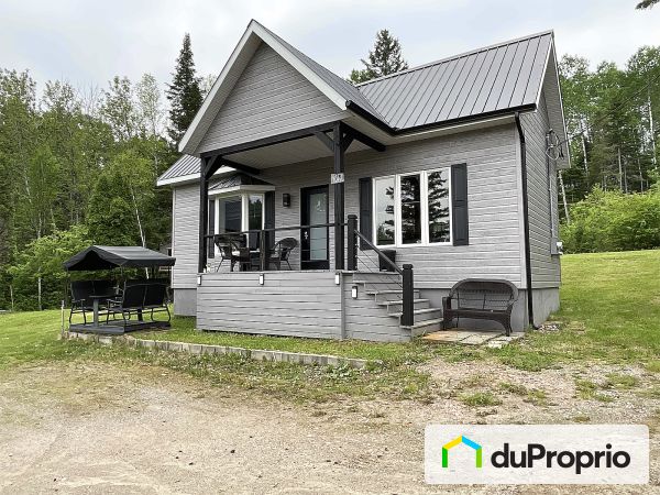 4613, chemin du Pont, La Baie à vendre