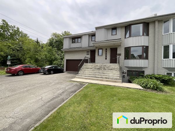1486, rue de Touraine, Chomedey à vendre