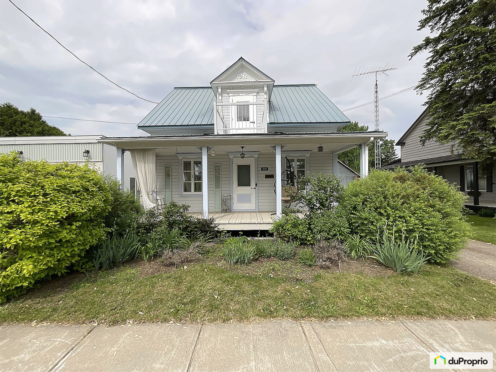 540 Rue Duchesnay — photo 1