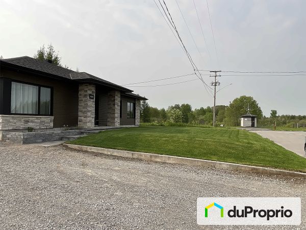 460 rue Desbiens, St-Honore-De-Chicoutimi for sale