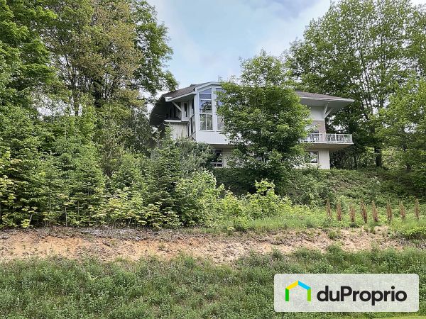 304-306 rue des Pionniers, Mont-Tremblant (St-Jovite) à vendre