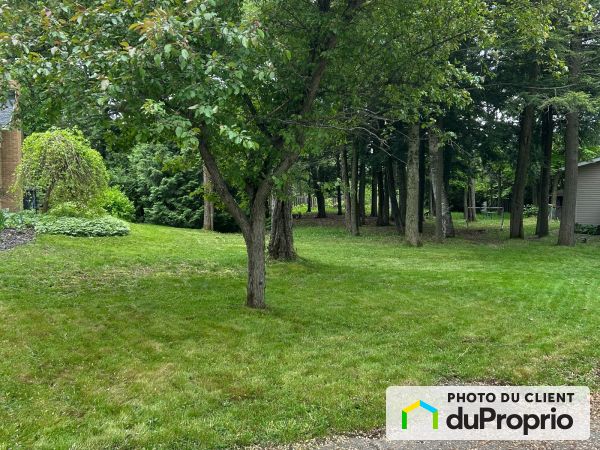 712 rue Marier, Ste-Therese for sale