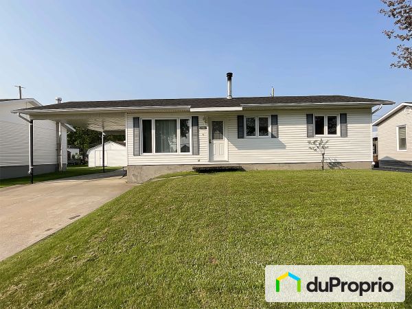 2561 rue Chauveau, Jonquière (Arvida) for sale