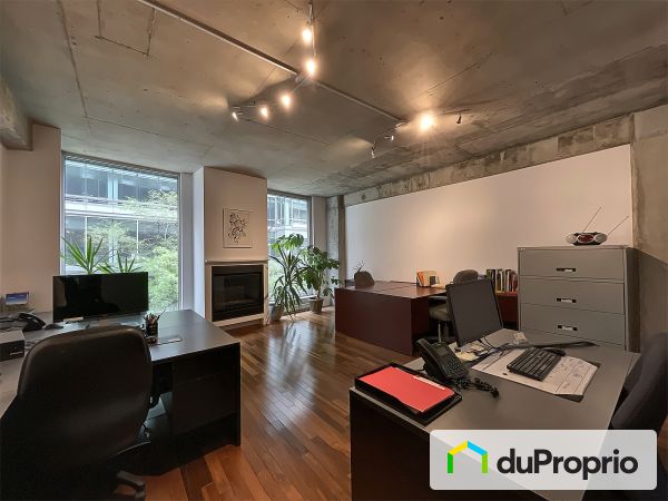 220-445 avenue Viger Ouest, Ville-Marie (Centre-Ville et Vieux-Montréal) for sale