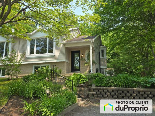 17 place des Hauts-Bois, Lac-Delage for sale