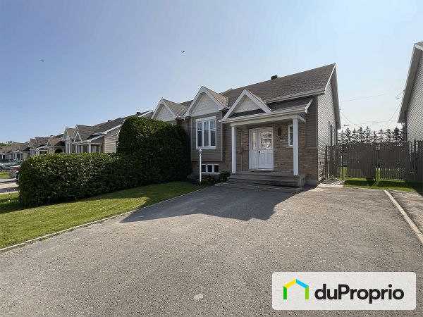 290 rue Valérie, St-Lin-Laurentides for sale