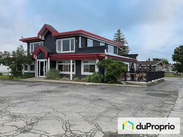 621 rue Notre-Dame, Berthierville for sale