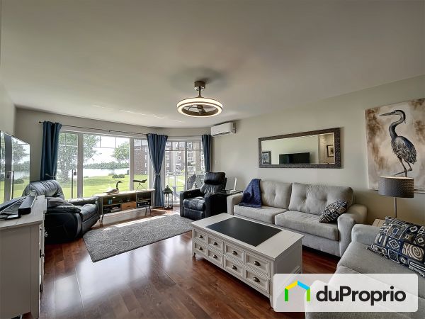 4-9550, rue des Rubaniers, Brossard à vendre