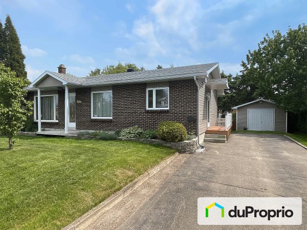 586, rue des Sternes, Chicoutimi (Chicoutimi) à vendre