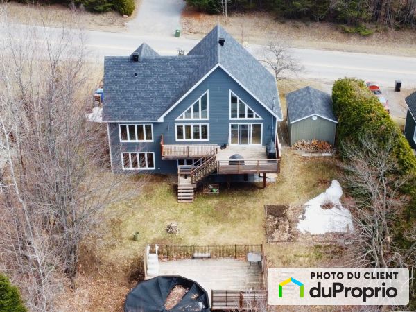 80, avenue des Monts, Lac-Delage à vendre