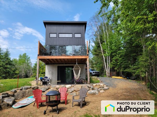 136, chemin des Fondateurs, Lac-Saguay à vendre