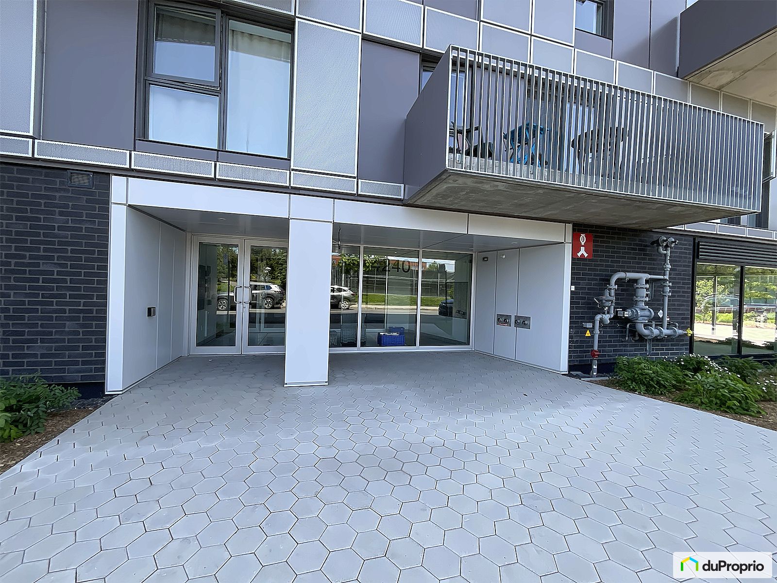 508 4240 Rue Augustin Frigon — photo 1